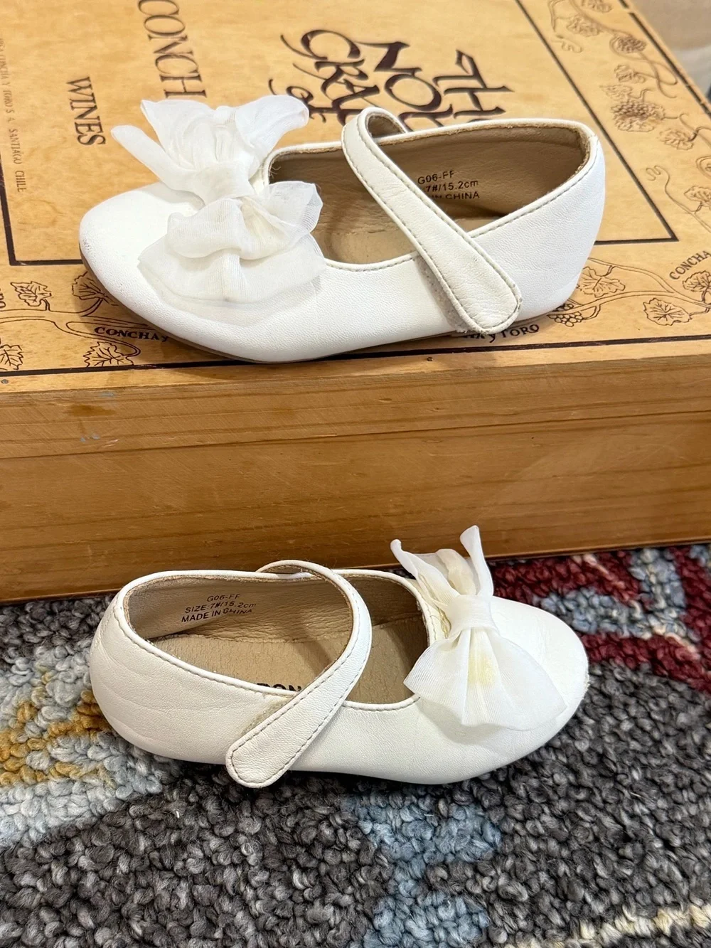 Thee Bron 7T Toddler Girl White Mary Jane Ballet Dress Shoes Bow Accent
